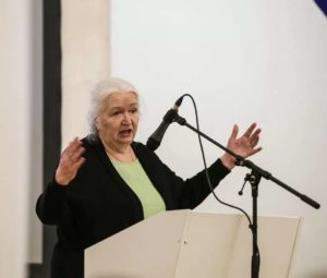 При всем, как говорится уважении…