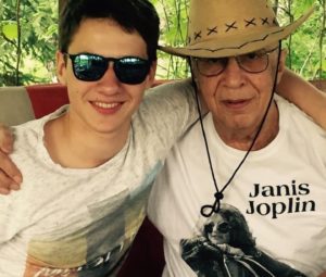 Старшенький и младшенький