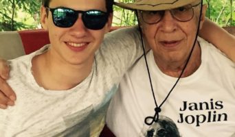 Старшенький и младшенький