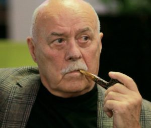 Стол длинною в жизнь!