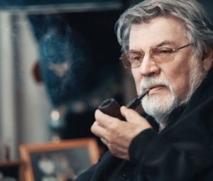 На фоне великих…